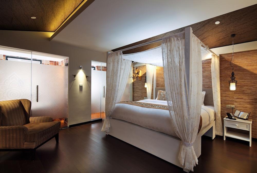 Hotel Clover 33 Jalan Sultan Singapore